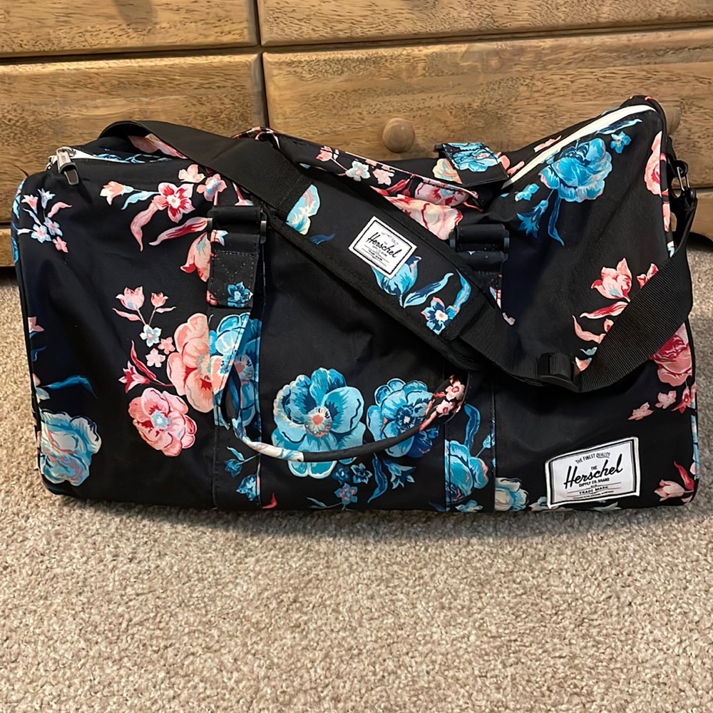 Hershel Ravine duffel EUC